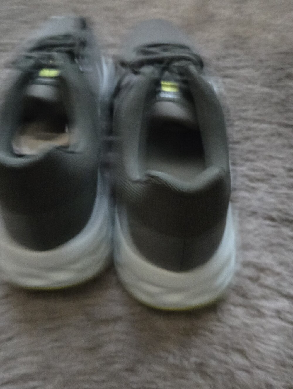 Nike Revolution 6 NN M3n Size 14 Green And White Running Shoe 1026 - Picture 7 of 8
